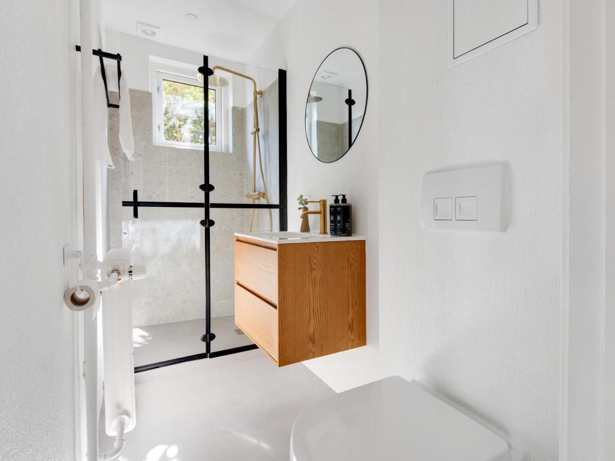 Sanders Charm - Endearing Two-bedroom With Shared Garden Lejlighed *